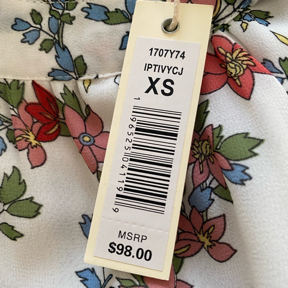 Max Studio Women’s Georgette Cold Floral Top Size XS NWT. - Picture 2 of 12
